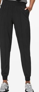 lululemon wanderer jogger